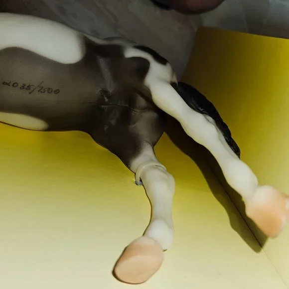 Breyer Domino Happy Canyon Trail Horse - paint, pinto CE - western - Picture 2 of 12